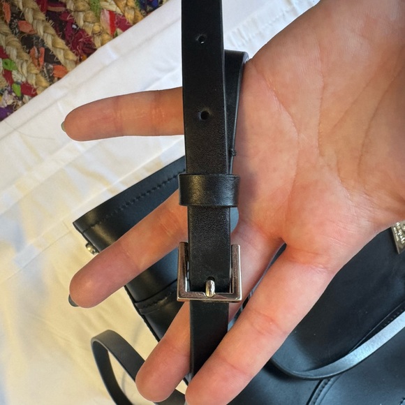 Kate Spade Black Leather Shoulder Bag Gold Hardware - Picture 6 of 7